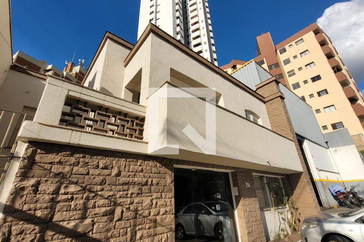 Casa à Venda - Cambuí, 15 Quartos,  167 m2 em , Campinas - sp | SoloBR