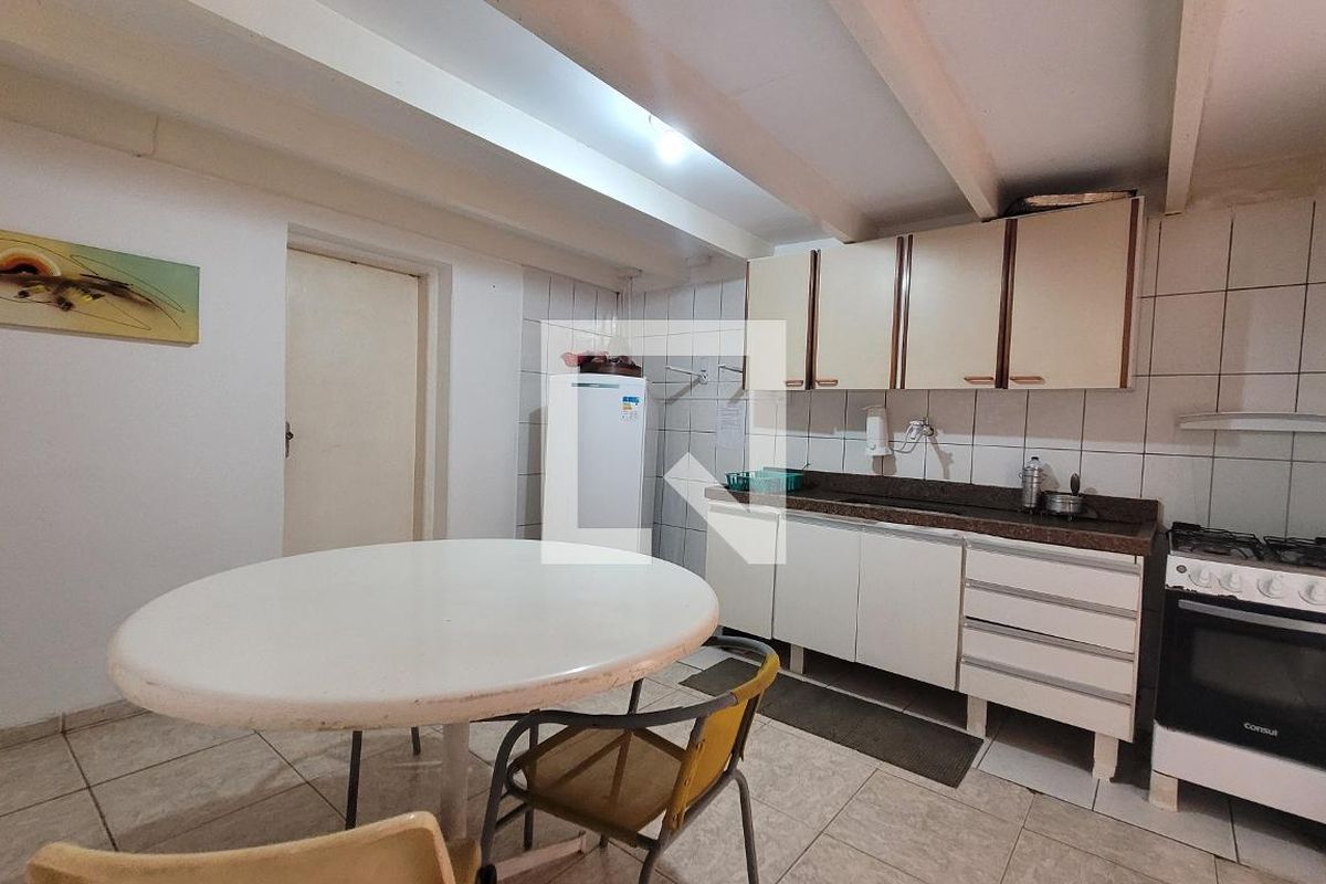 Casa à Venda - Cambuí, 15 Quartos,  167 m2 em , Campinas - sp | SoloBR