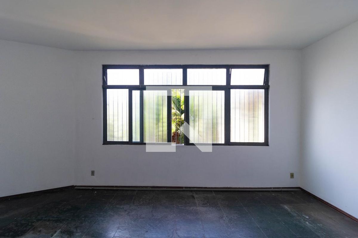 Casa à Venda - Jardim Santana, 5 Quartos,  120 m2 em , Campinas - sp | SoloBR