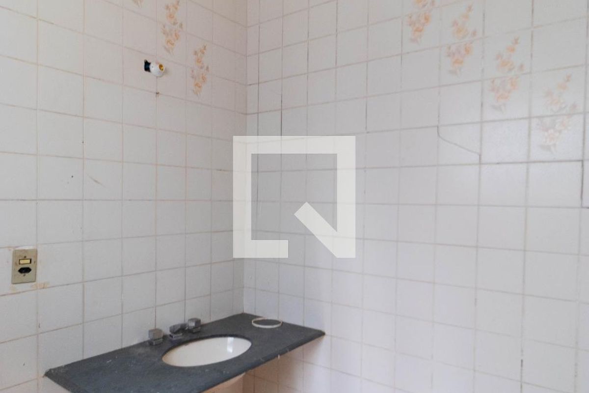 Casa à Venda - Jardim Santana, 5 Quartos,  120 m2 em , Campinas - sp | SoloBR