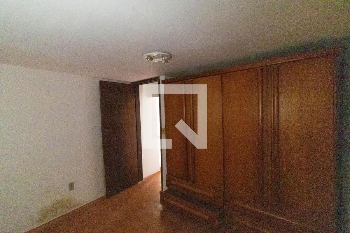 Casa à Venda - Jardim Santana, 5 Quartos,  120 m2 em , Campinas - sp | SoloBR