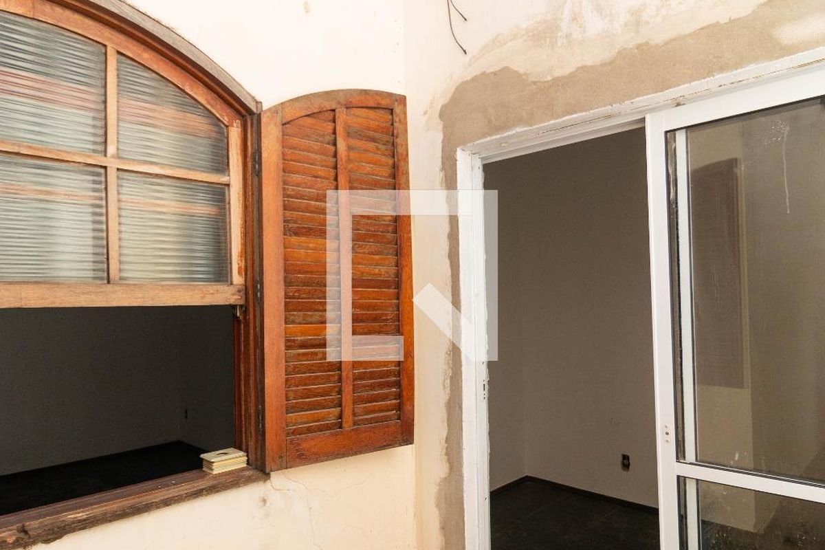 Casa à Venda - Jardim Santana, 5 Quartos,  120 m2 em , Campinas - sp | SoloBR