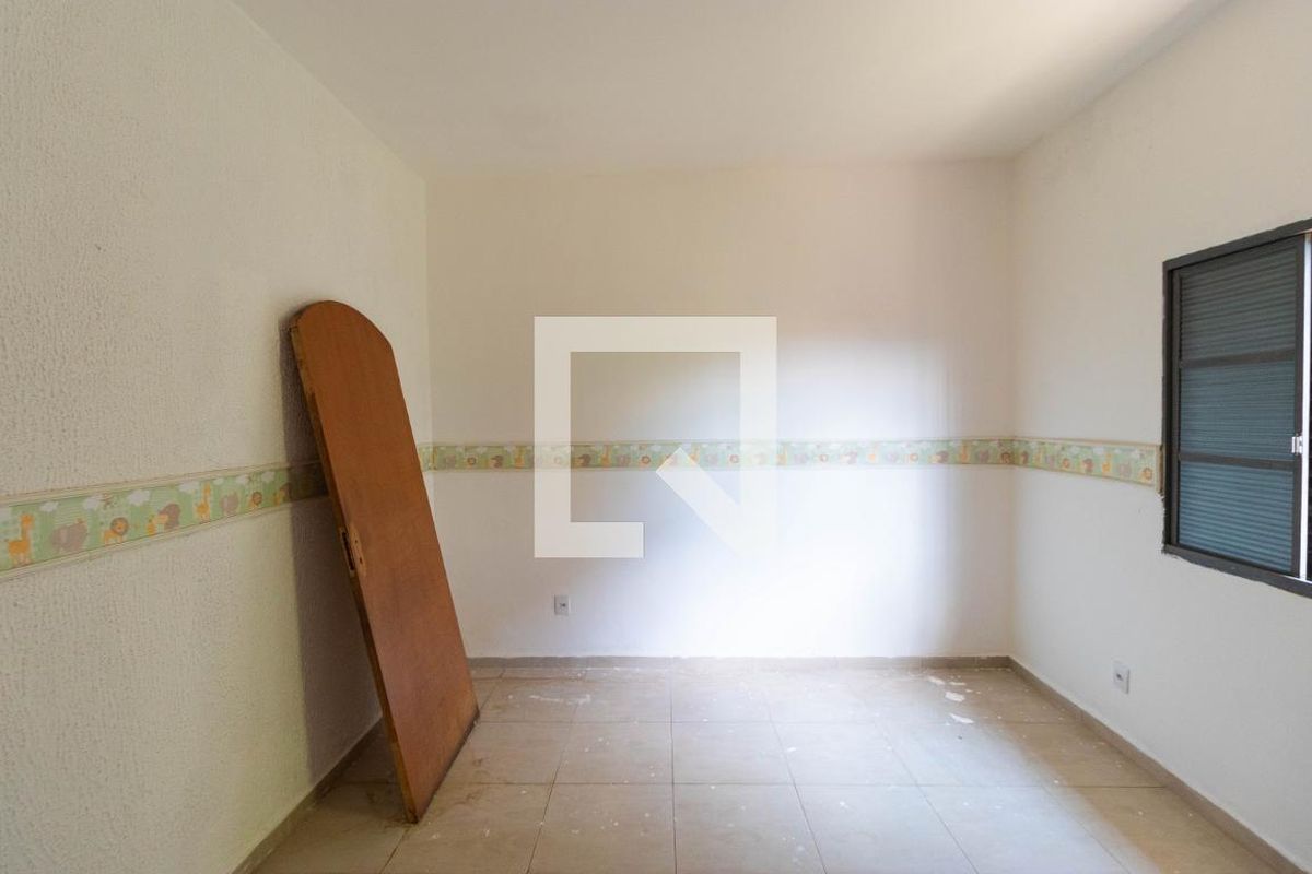 Casa à Venda - Jardim Santana, 5 Quartos,  120 m2 em , Campinas - sp | SoloBR