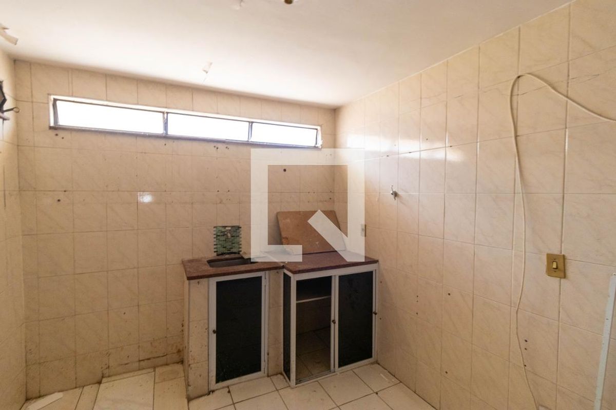 Casa à Venda - Jardim Santana, 5 Quartos,  120 m2 em , Campinas - sp | SoloBR