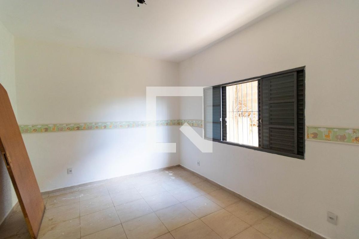 Casa à Venda - Jardim Santana, 5 Quartos,  120 m2 em , Campinas - sp | SoloBR