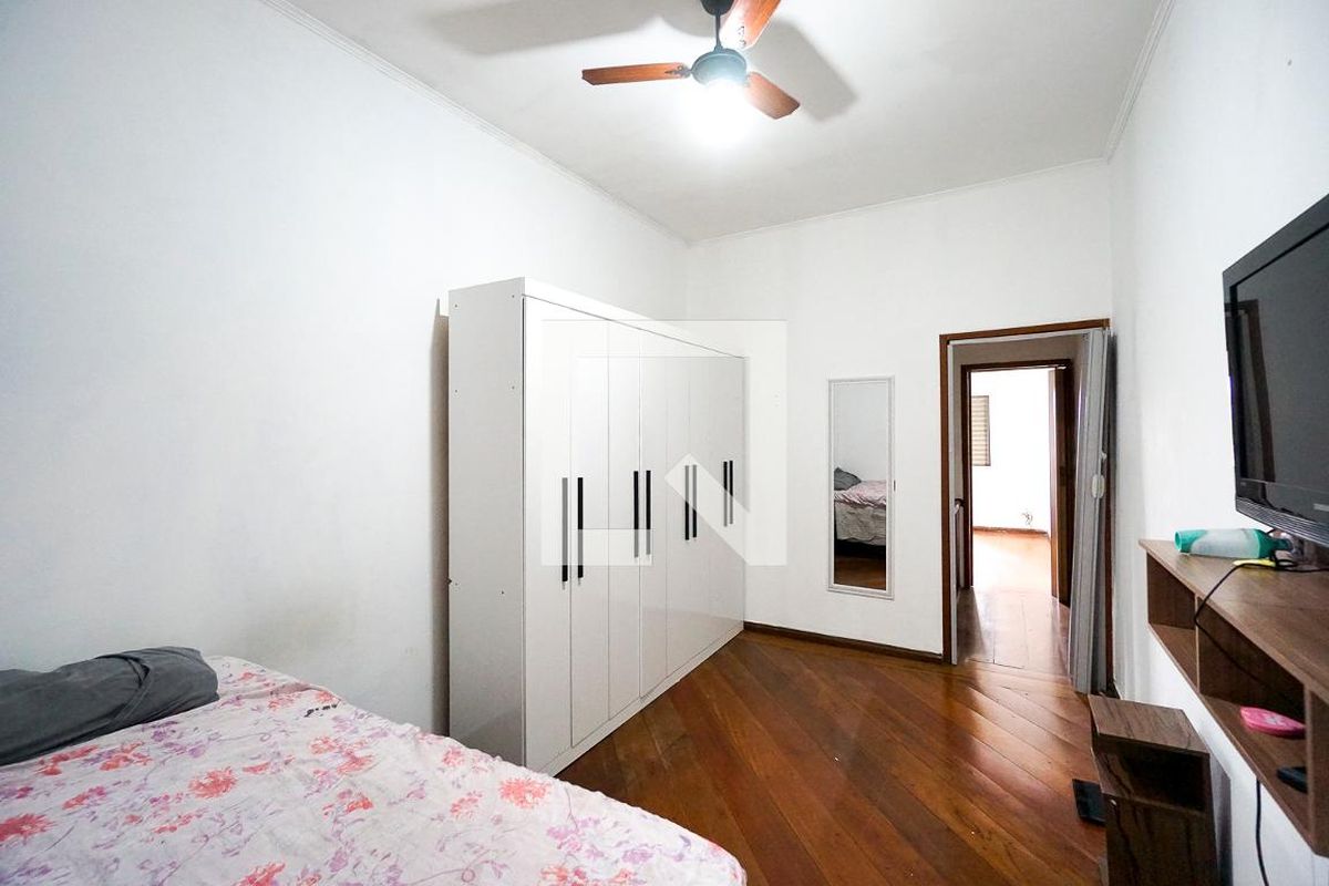 Casa, 3 quartos, 240 m² - Foto 48