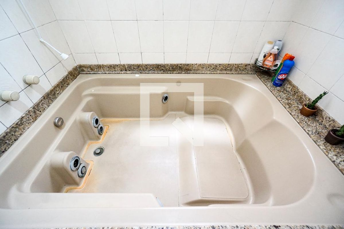 Casa, 3 quartos, 240 m² - Foto 96