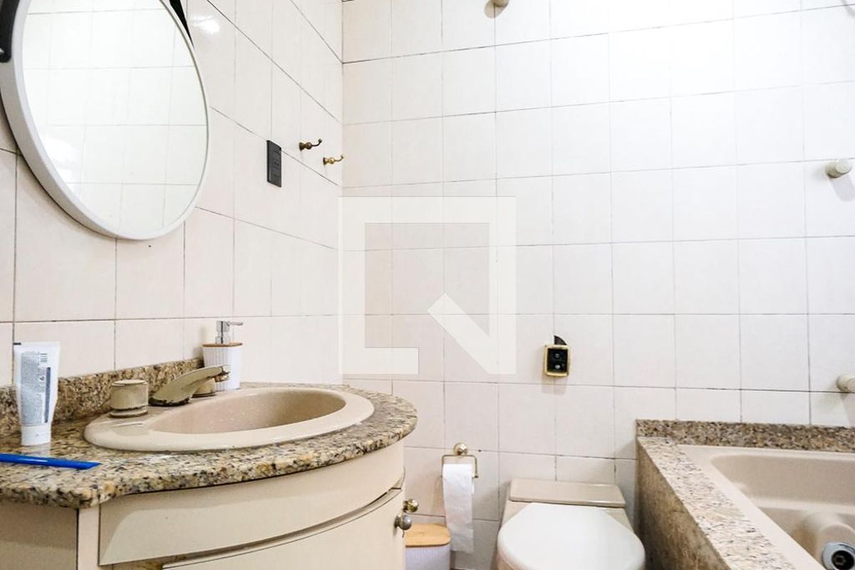Casa, 3 quartos, 240 m² - Foto 87