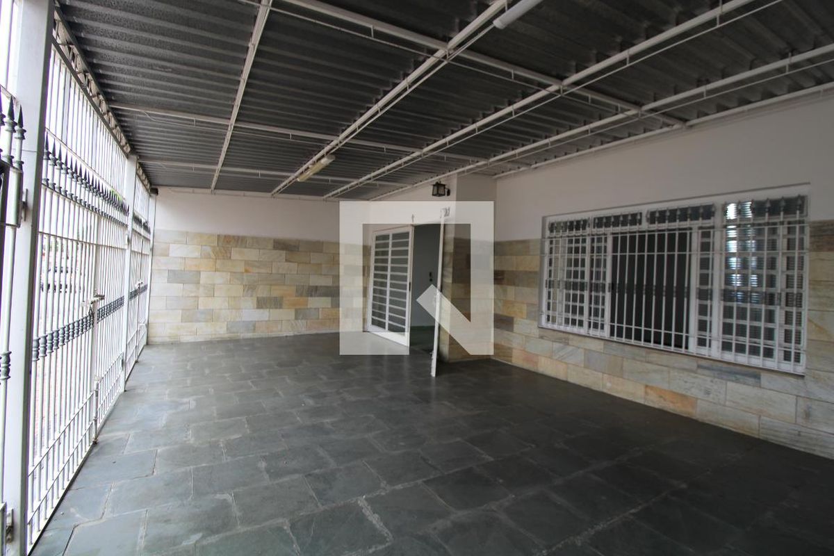 Casa à Venda - Jardim Flamboyant, 3 Quartos,  213 m2 em , Campinas - sp | SoloBR