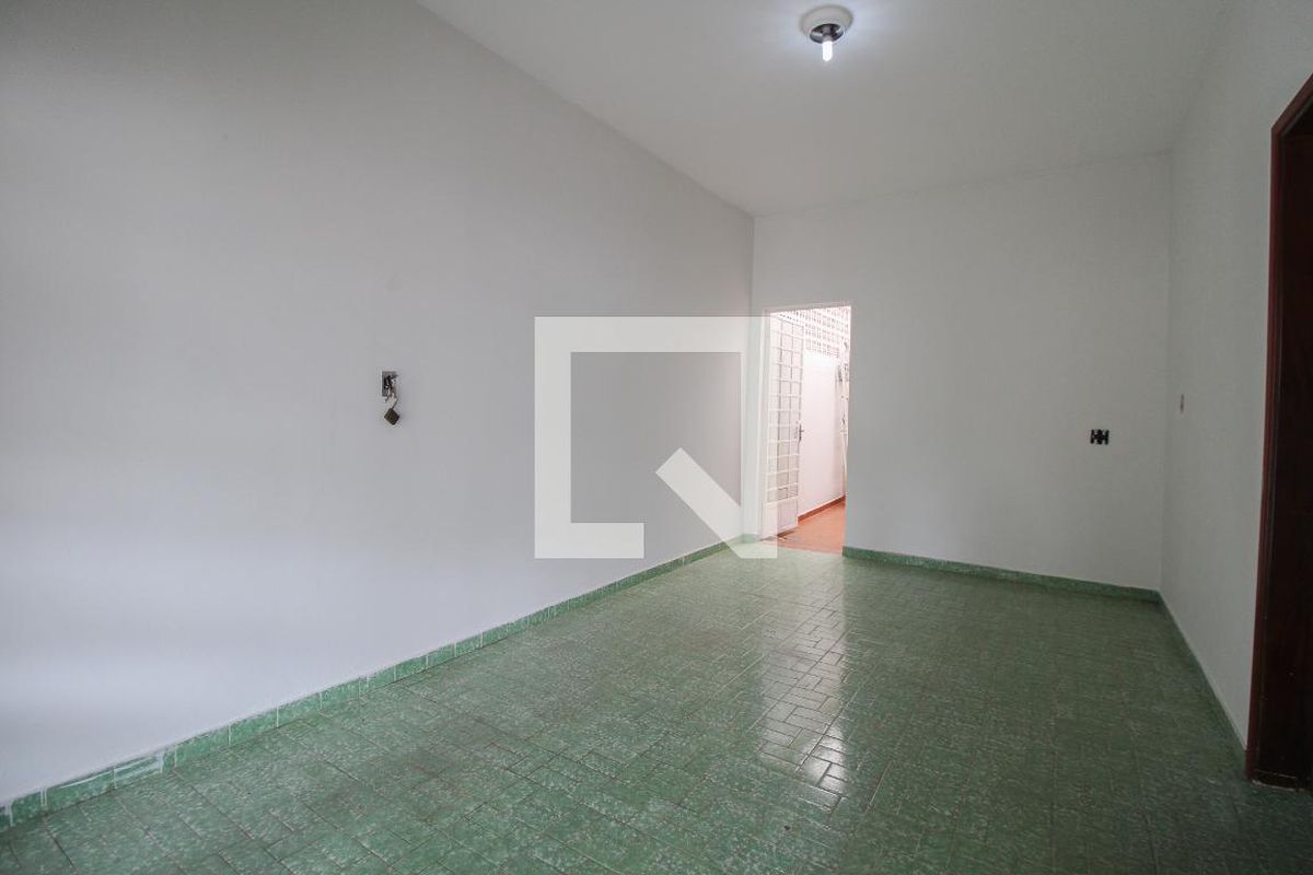 Casa à Venda - Jardim Flamboyant, 3 Quartos,  213 m2 em , Campinas - sp | SoloBR