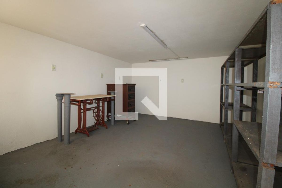 Casa à Venda - Jardim Flamboyant, 3 Quartos,  213 m2 em , Campinas - sp | SoloBR