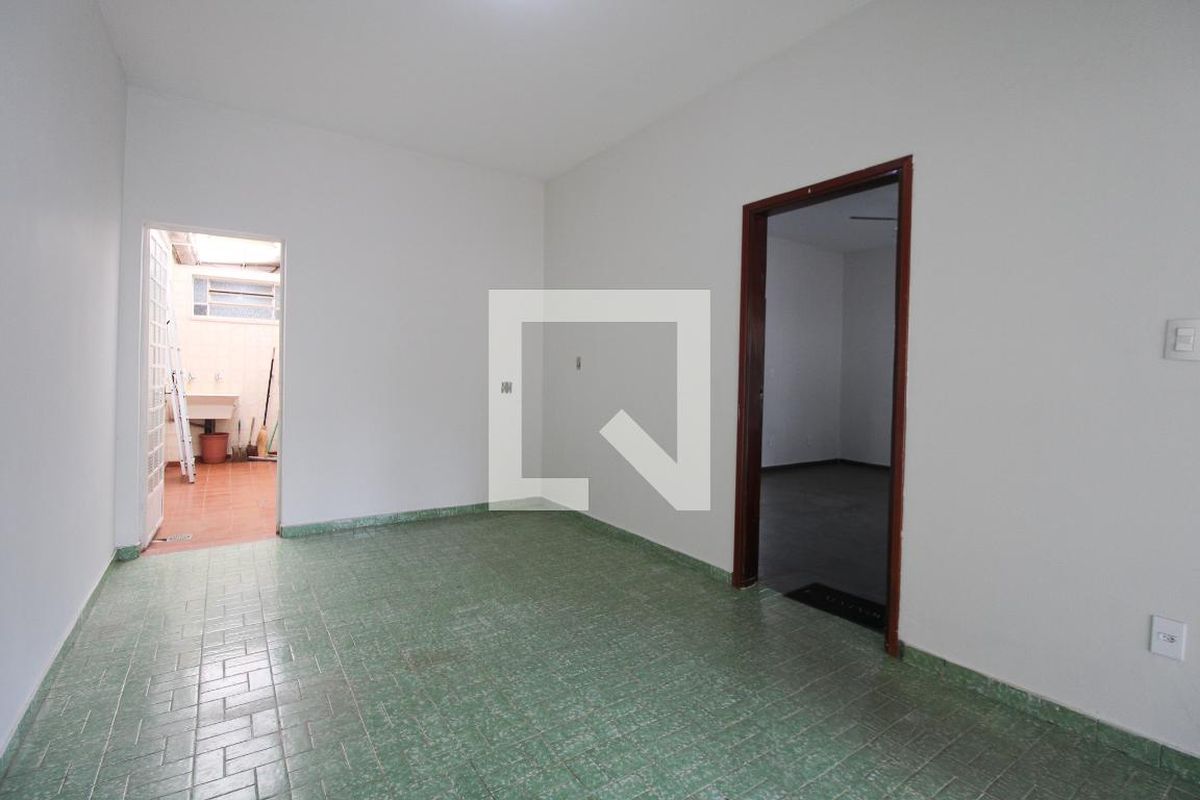 Casa à Venda - Jardim Flamboyant, 3 Quartos,  213 m2 em , Campinas - sp | SoloBR