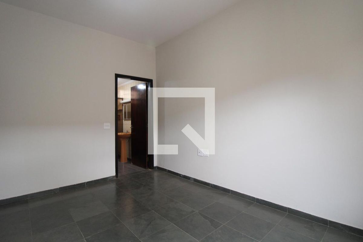 Casa à Venda - Jardim Flamboyant, 3 Quartos,  213 m2 em , Campinas - sp | SoloBR