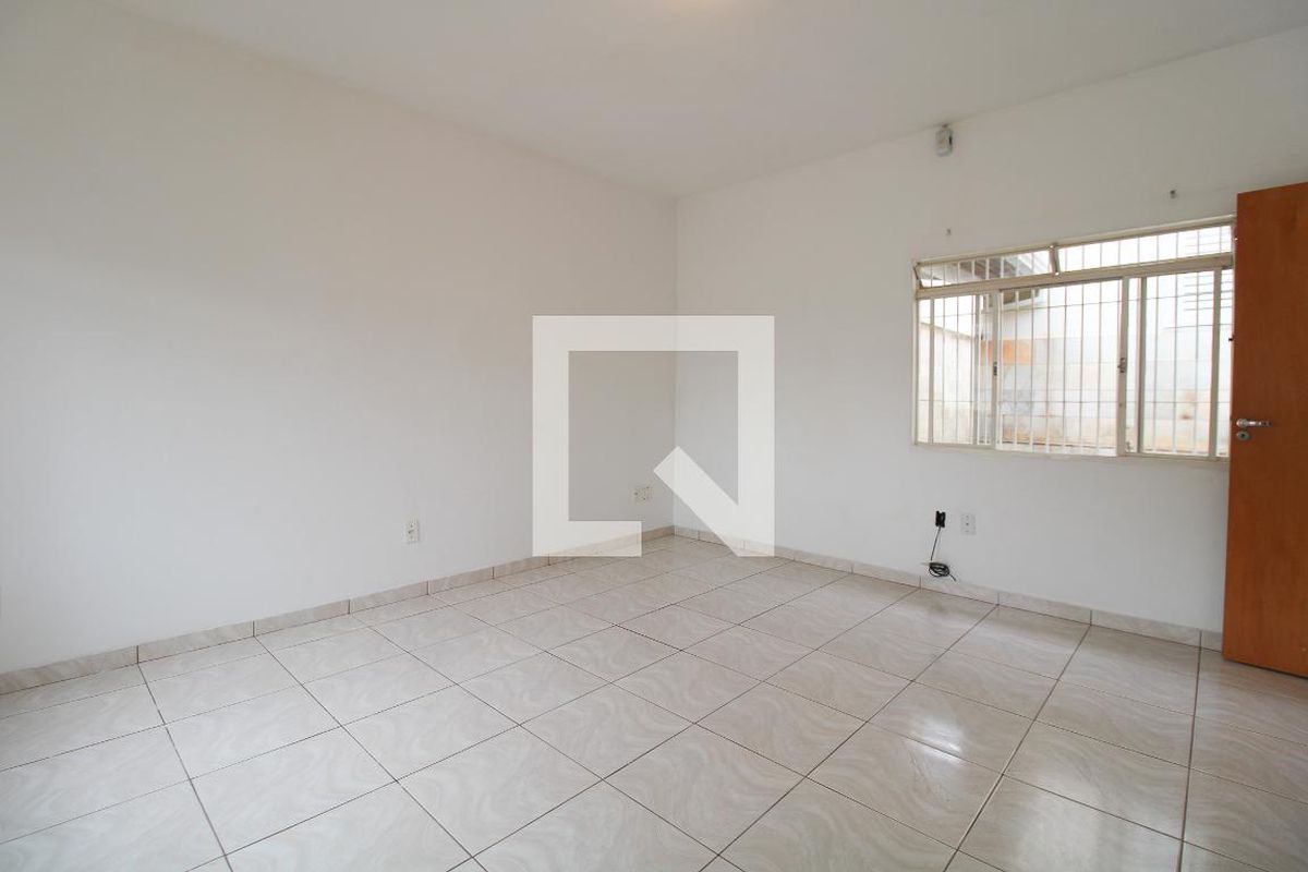 Casa à Venda - Jardim Flamboyant, 3 Quartos,  213 m2 em , Campinas - sp | SoloBR