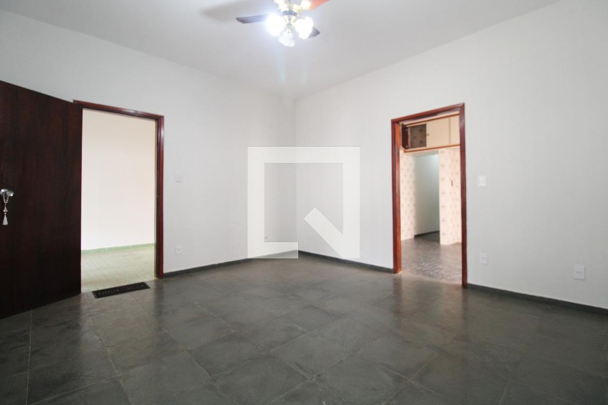 Casa à Venda - Jardim Flamboyant, 3 Quartos,  213 m2 em , Campinas - sp | SoloBR