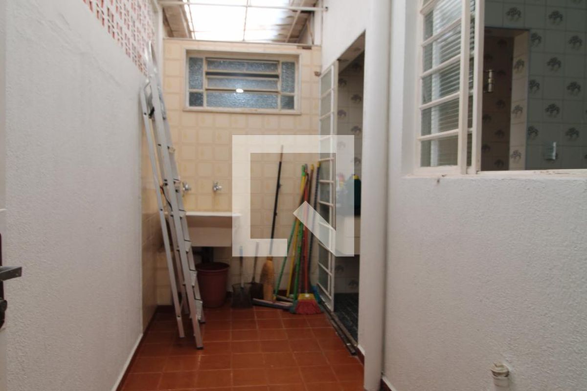 Casa à Venda - Jardim Flamboyant, 3 Quartos,  213 m2 em , Campinas - sp | SoloBR