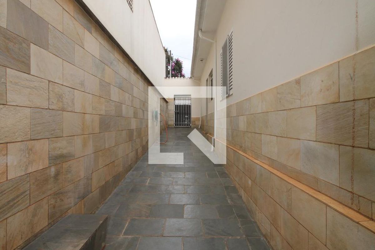 Casa à Venda - Jardim Flamboyant, 3 Quartos,  213 m2 em , Campinas - sp | SoloBR