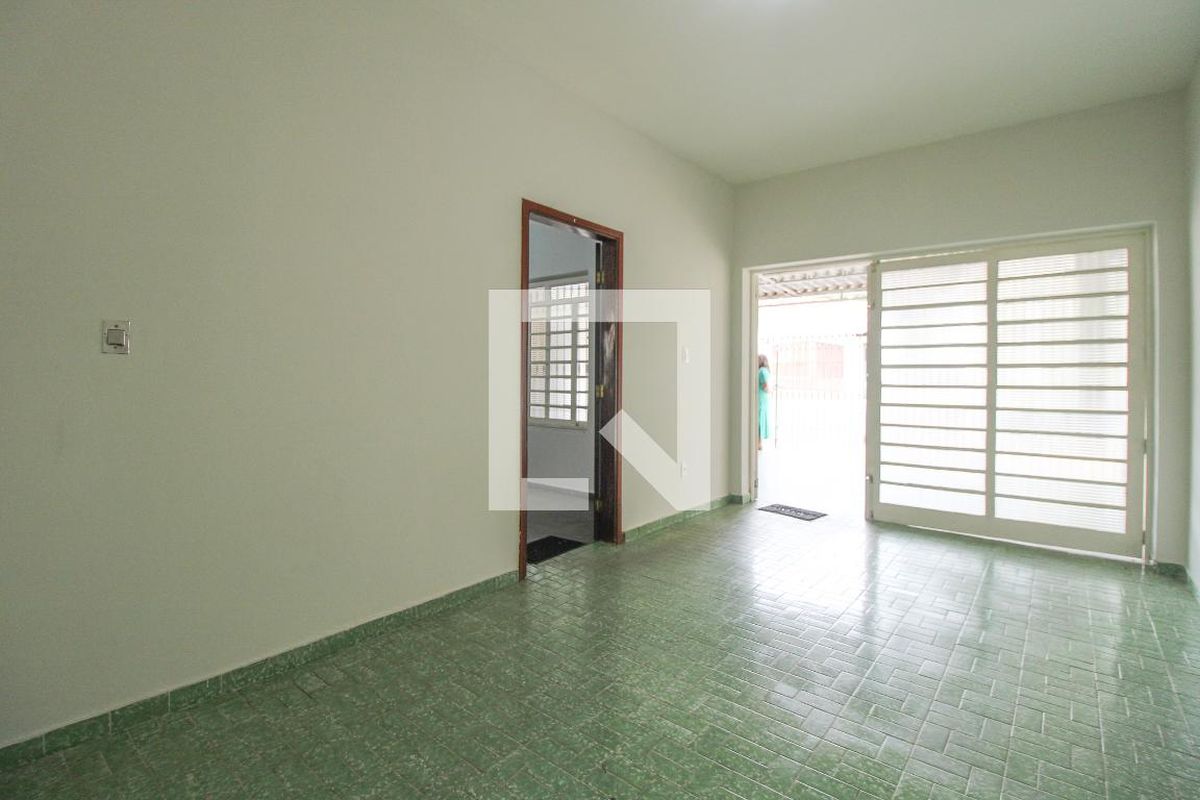 Casa à Venda - Jardim Flamboyant, 3 Quartos,  213 m2 em , Campinas - sp | SoloBR