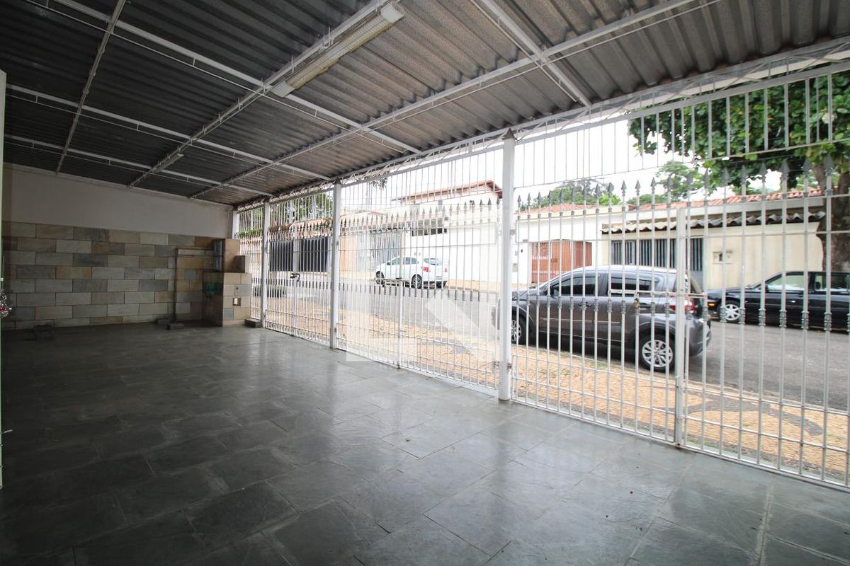 Casa à Venda - Jardim Flamboyant, 3 Quartos,  213 m2 em , Campinas - sp | SoloBR