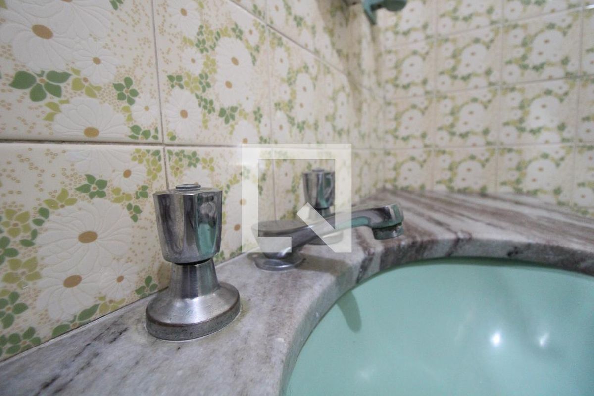 Casa à Venda - Jardim Flamboyant, 3 Quartos,  213 m2 em , Campinas - sp | SoloBR