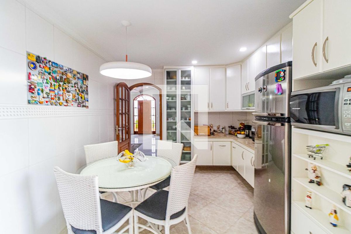 Casa, 3 quartos, 235 m² - Foto 86