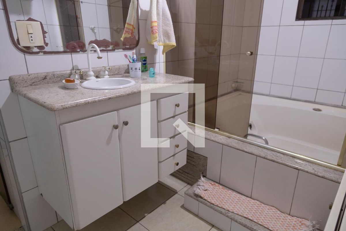 Casa, 5 quartos, 240 m² - Foto 21