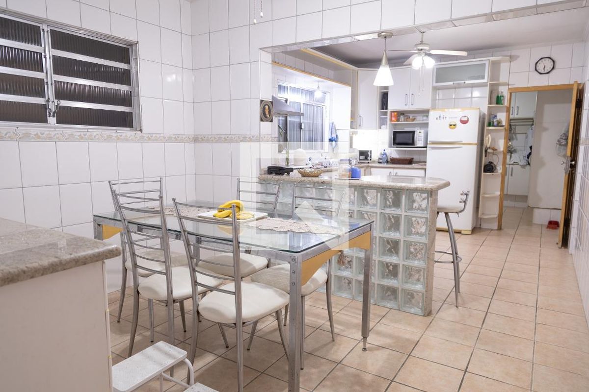 Casa, 5 quartos, 240 m² - Foto 43