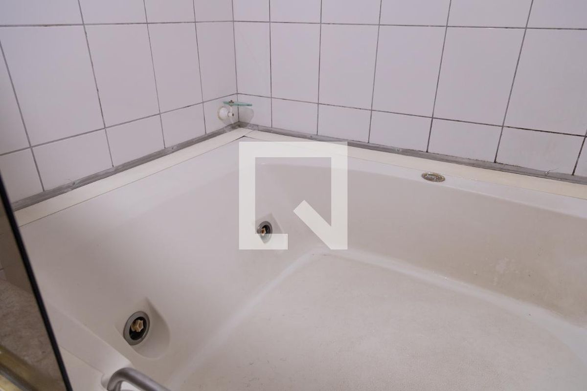 Casa, 5 quartos, 240 m² - Foto 22