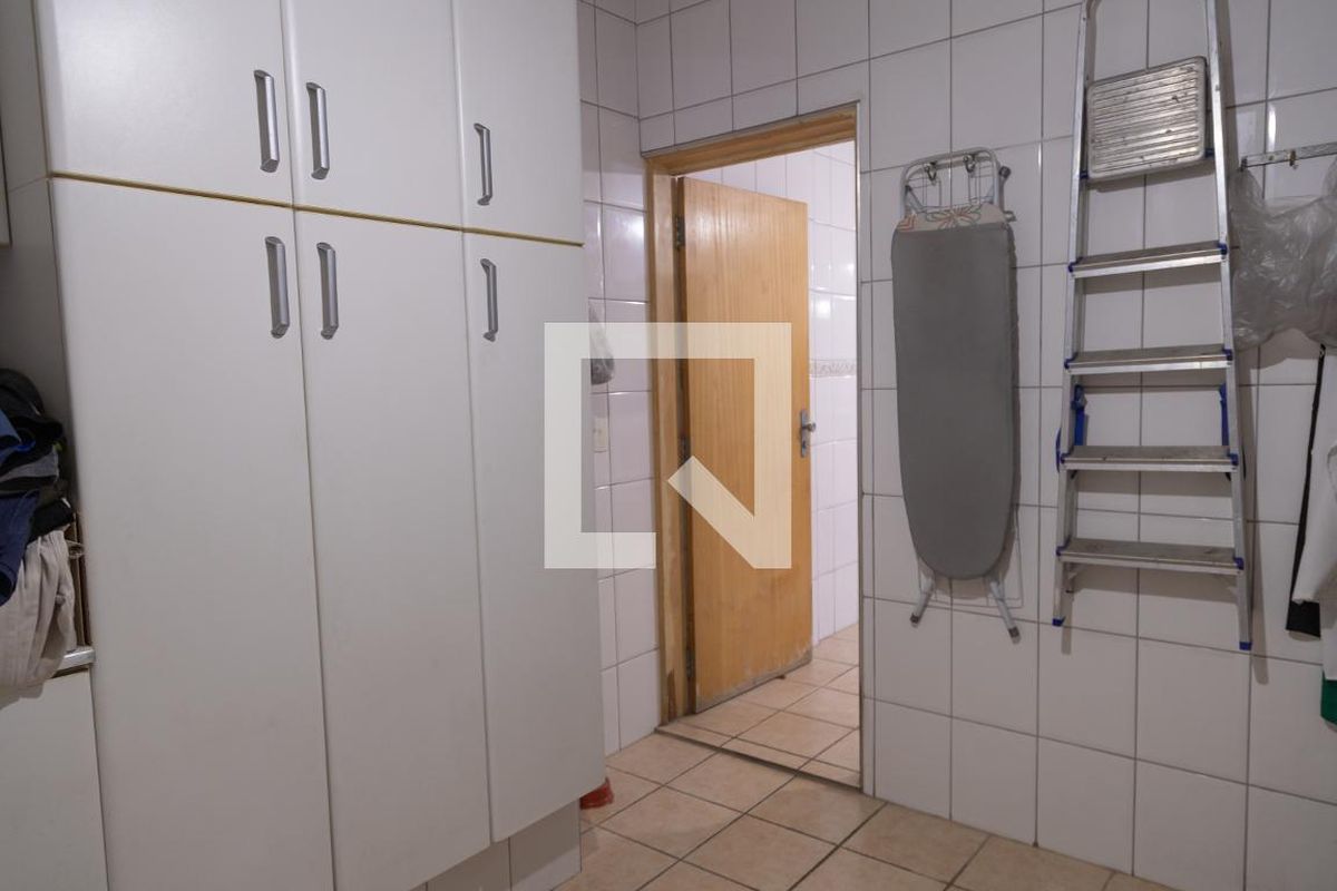Casa, 5 quartos, 240 m² - Foto 50