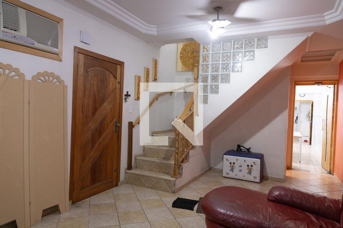 Casa, 5 quartos, 240 m² - Foto 4