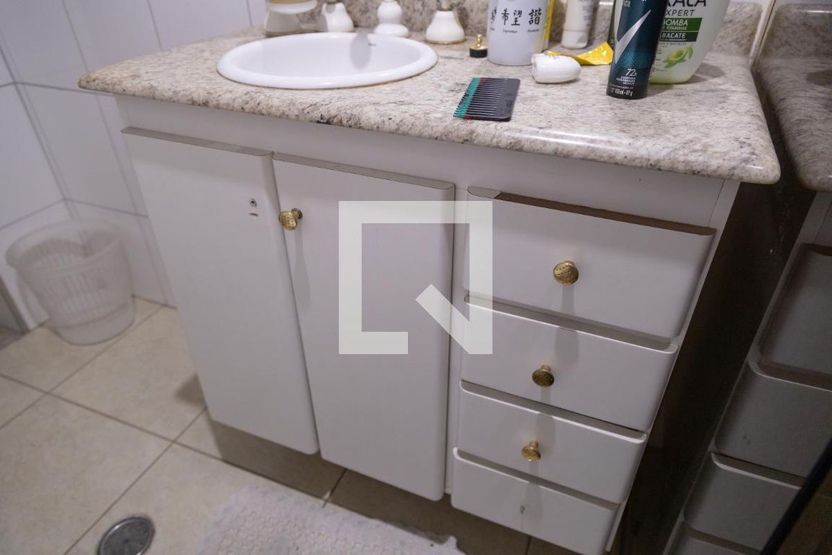 Casa, 5 quartos, 240 m² - Foto 16