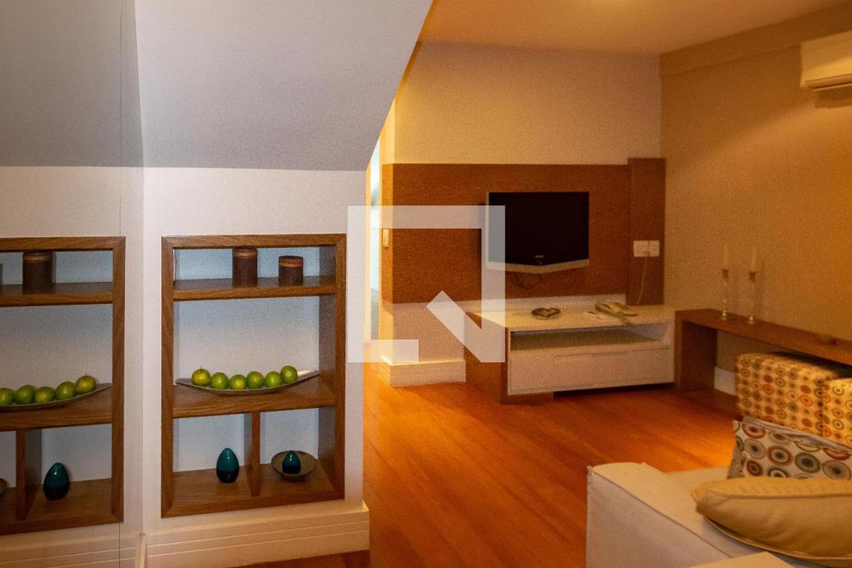 Cobertura, 3 quartos, 166 m² - Foto 2