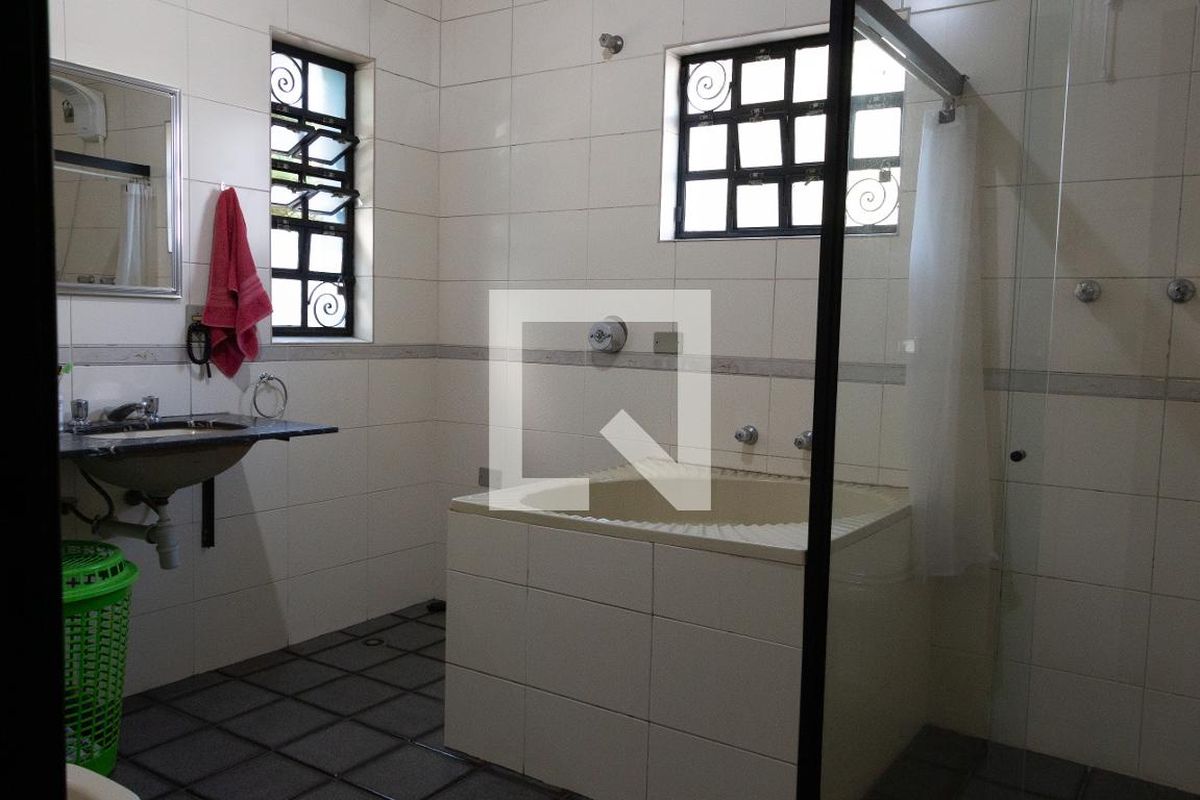 Casa, 4 quartos, 315 m² - Foto 49