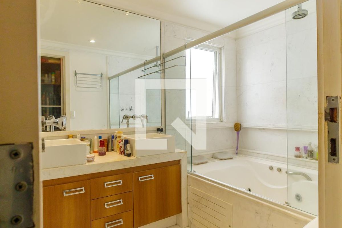 Casa, 4 quartos, 350 m² - Foto 42