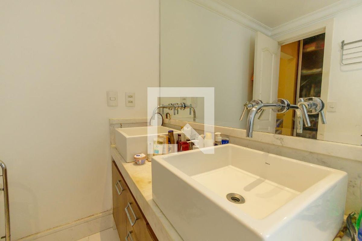 Casa, 4 quartos, 350 m² - Foto 44