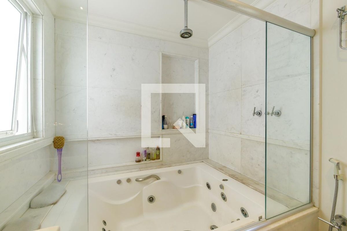 Casa, 4 quartos, 350 m² - Foto 46
