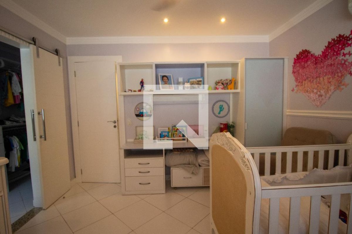 Casa, 4 quartos, 350 m² - Foto 44