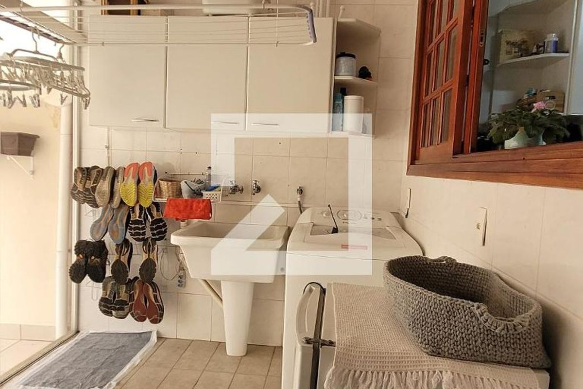 Casa à Venda - Nova Campinas, 4 Quartos,  300 m2 em , Campinas - sp | SoloBR
