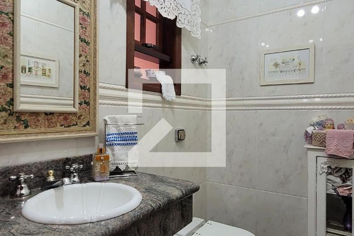Casa à Venda - Nova Campinas, 4 Quartos,  300 m2 em , Campinas - sp | SoloBR