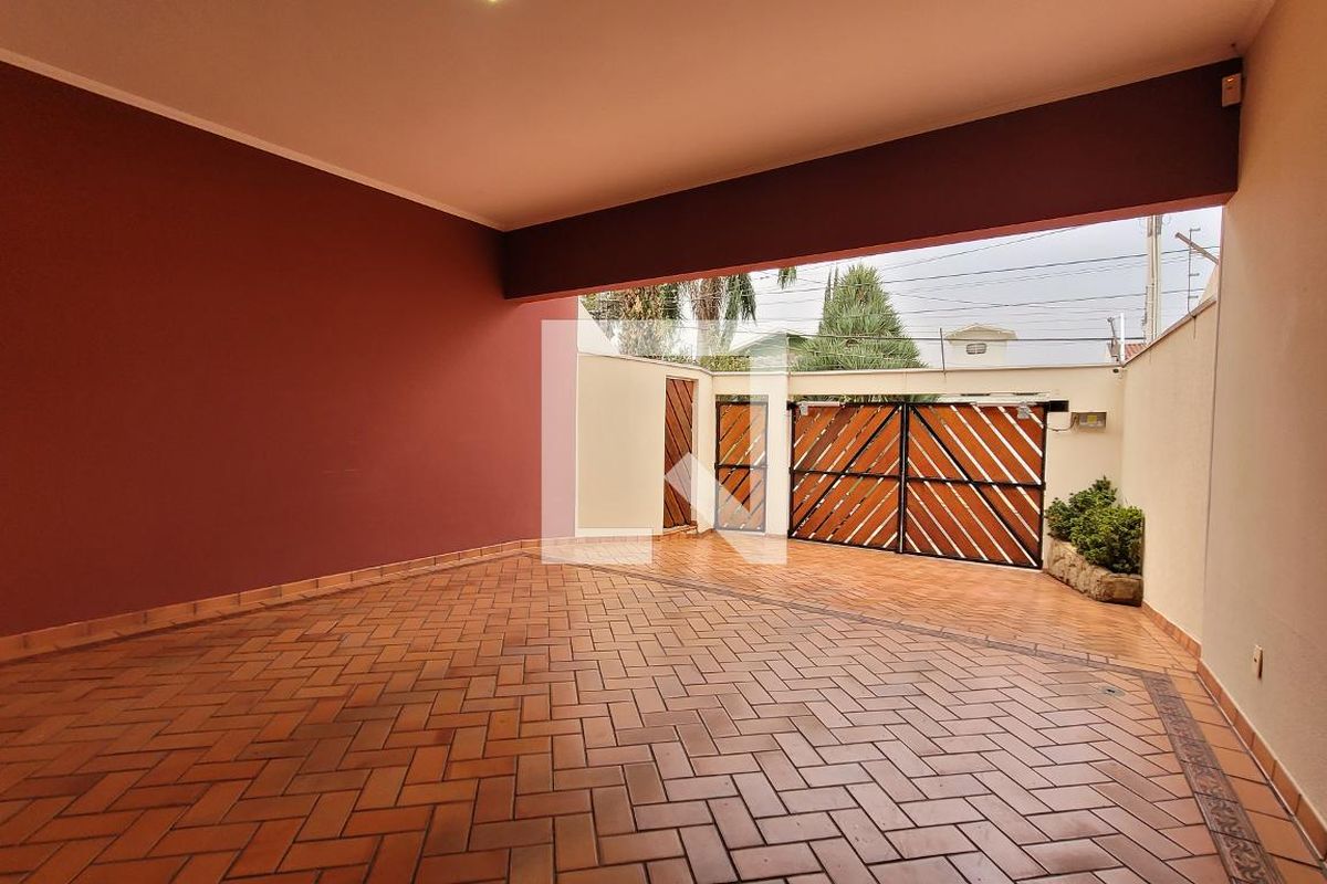 Casa à Venda - Nova Campinas, 4 Quartos,  300 m2 em , Campinas - sp | SoloBR