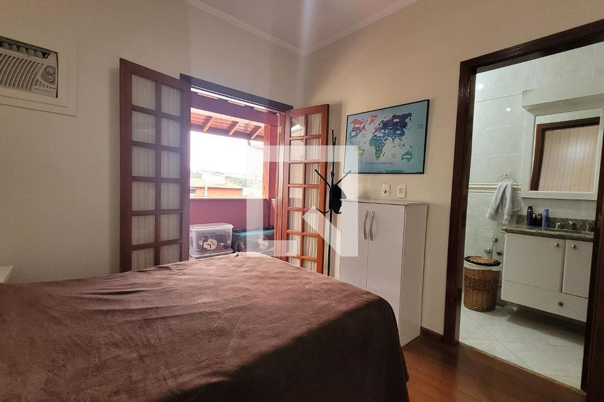 Casa à Venda - Nova Campinas, 4 Quartos,  300 m2 em , Campinas - sp | SoloBR