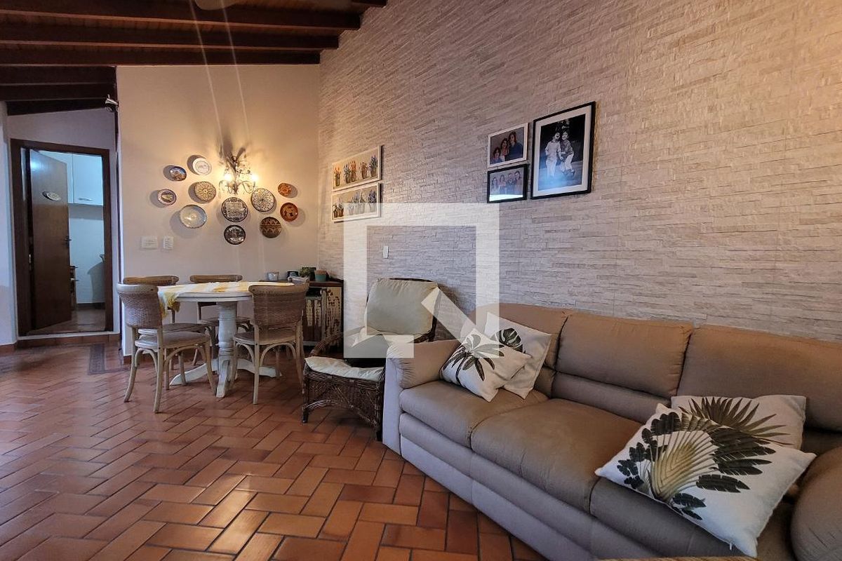 Casa à Venda - Nova Campinas, 4 Quartos,  300 m2 em , Campinas - sp | SoloBR