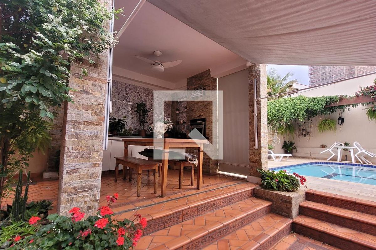 Casa à Venda - Nova Campinas, 4 Quartos,  300 m2 em , Campinas - sp | SoloBR