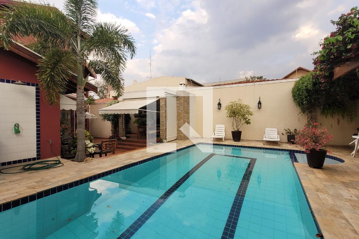 Casa à Venda - Nova Campinas, 4 Quartos,  300 m2 em , Campinas - sp | SoloBR