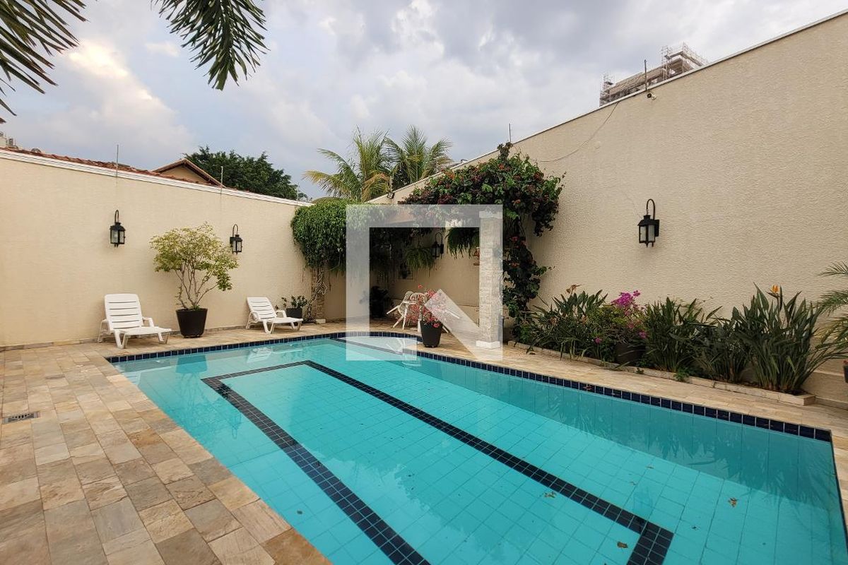 Casa à Venda - Nova Campinas, 4 Quartos,  300 m2 em , Campinas - sp | SoloBR