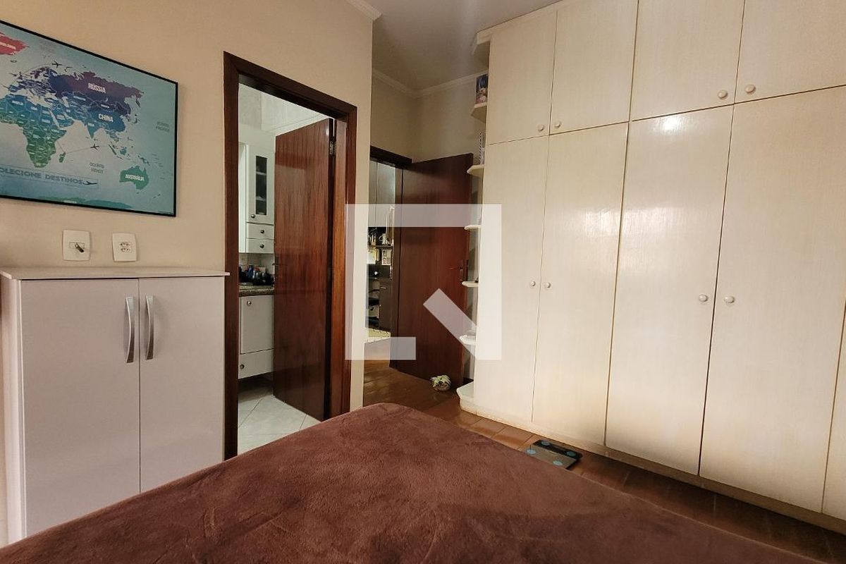 Casa à Venda - Nova Campinas, 4 Quartos,  300 m2 em , Campinas - sp | SoloBR