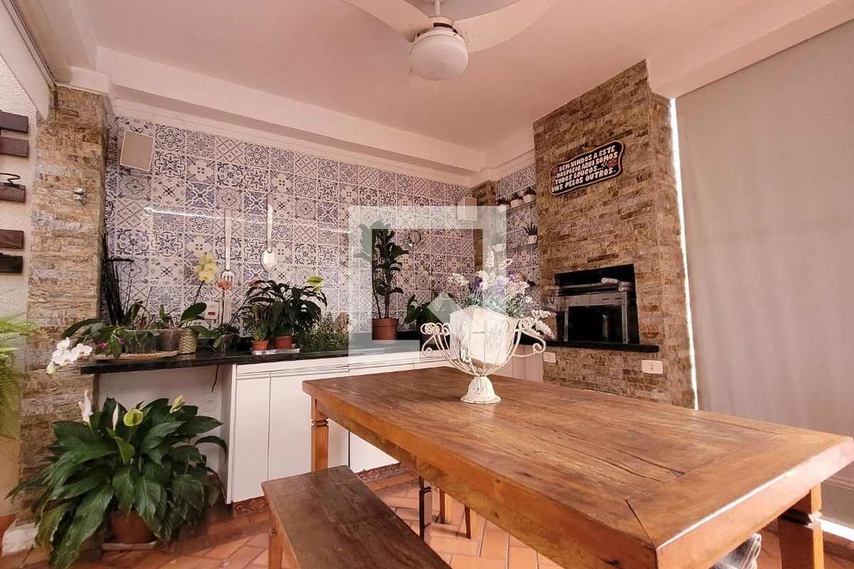 Casa à Venda - Nova Campinas, 4 Quartos,  300 m2 em , Campinas - sp | SoloBR