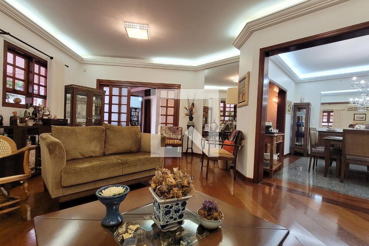 Casa à Venda - Nova Campinas, 4 Quartos,  300 m2 em , Campinas - sp | SoloBR