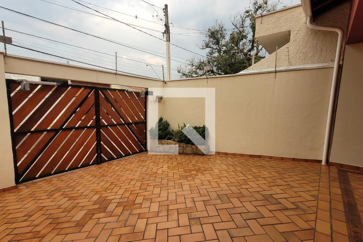 Casa à Venda - Nova Campinas, 4 Quartos,  300 m2 em , Campinas - sp | SoloBR