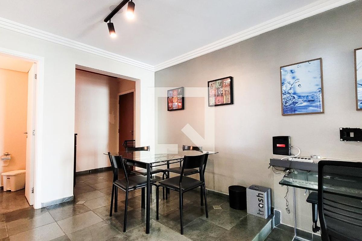 Apartamento à Venda - Cambuí, 1 Quarto,  72 m2 em , Campinas - sp | SoloBR